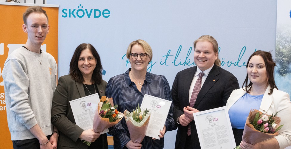 Adrian Ryberg, ledamot i SFS och jurymedlem för årets studentstad, Muriel Beser Hugosson, rektor vid Högskolan i Skövde, Theres Sahlström, kommunstyrelsens ordförande, Rasmus Lindstedt, ordförande för SFS, och Melissa Ferm, ordförande för Studentkåren i Skövde.